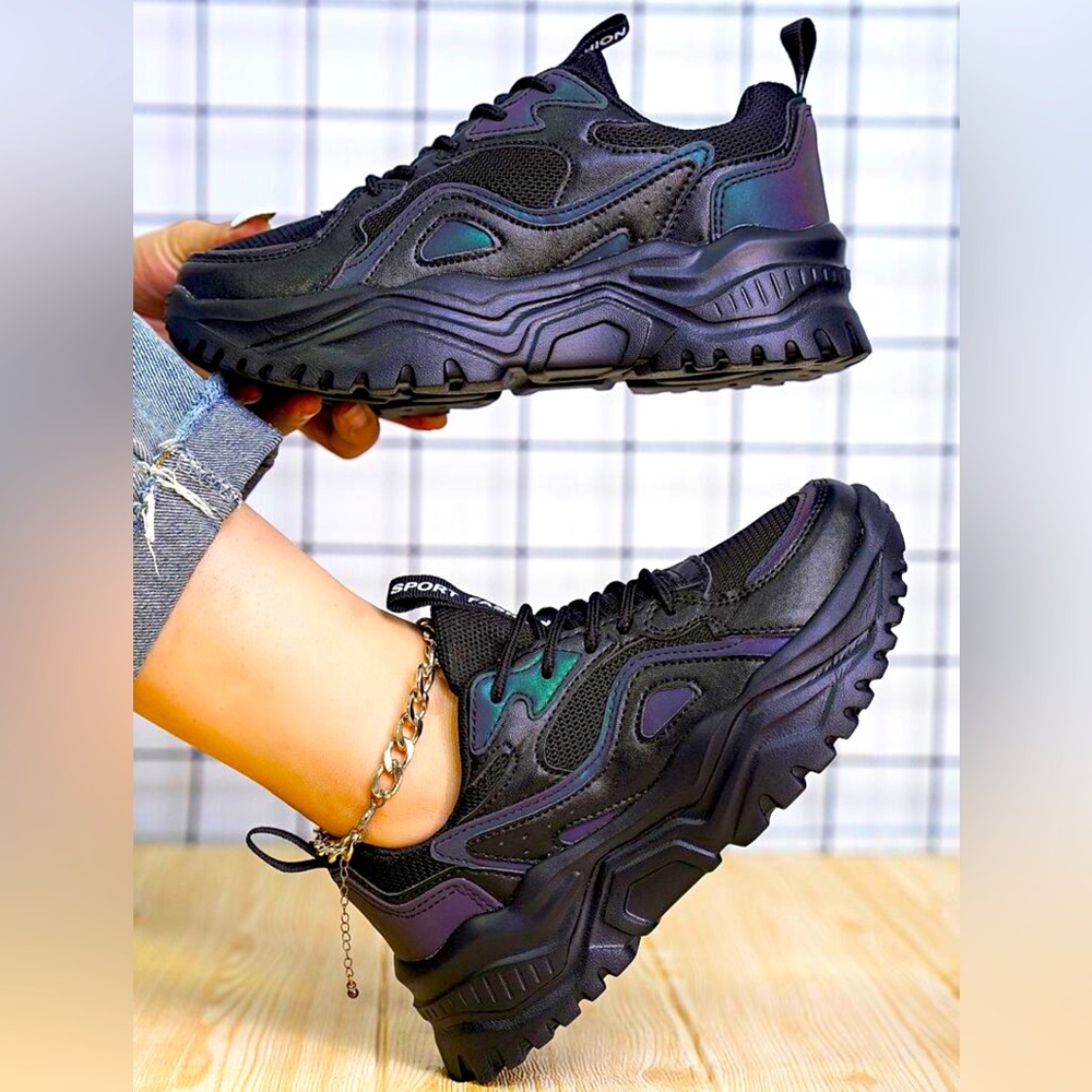 Women sneakers - Picture 3 of 4